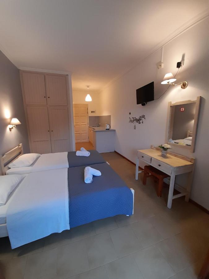 Aronda Apartments Dassia  Eksteriør billede